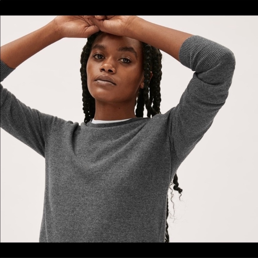 Everlane Charcoal Crew Neck Sweater